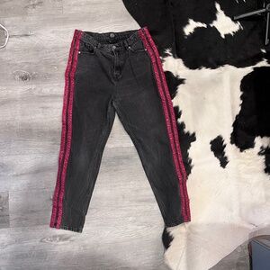 Urban Outfitters- BDG- Mom High Rise jeans